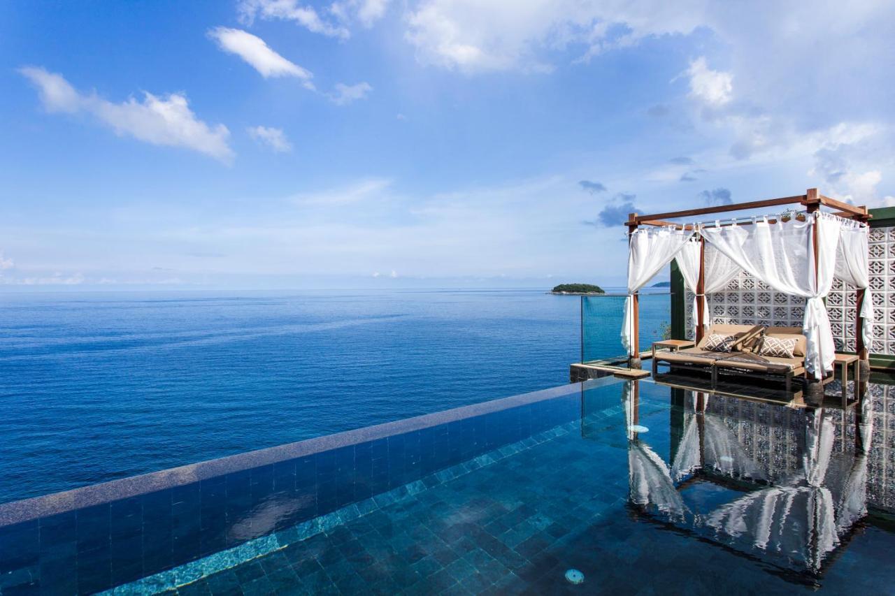 The Shore At Katathani - Adult Only - Sha Extra Plus Esterno foto Infinity pool at the resort