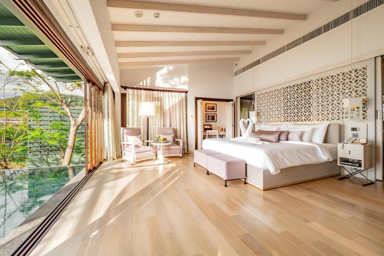 The Shore At Katathani - Adult Only - Sha Extra Plus Esterno foto A bedroom at the hotel