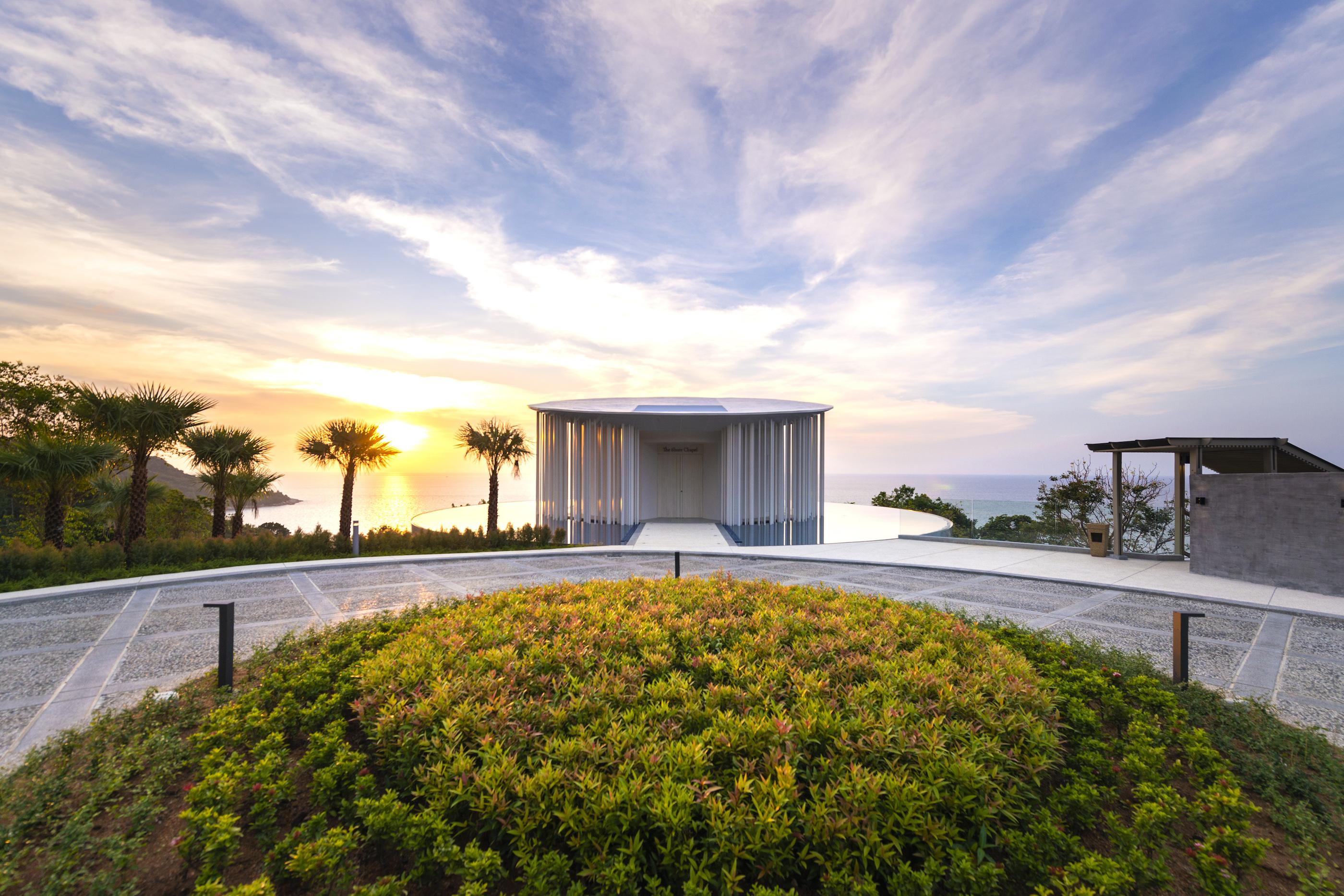 The Shore At Katathani - Adult Only - Sha Extra Plus Esterno foto The Chapel of Remembrance at the National Memorial Cemetery of the United States